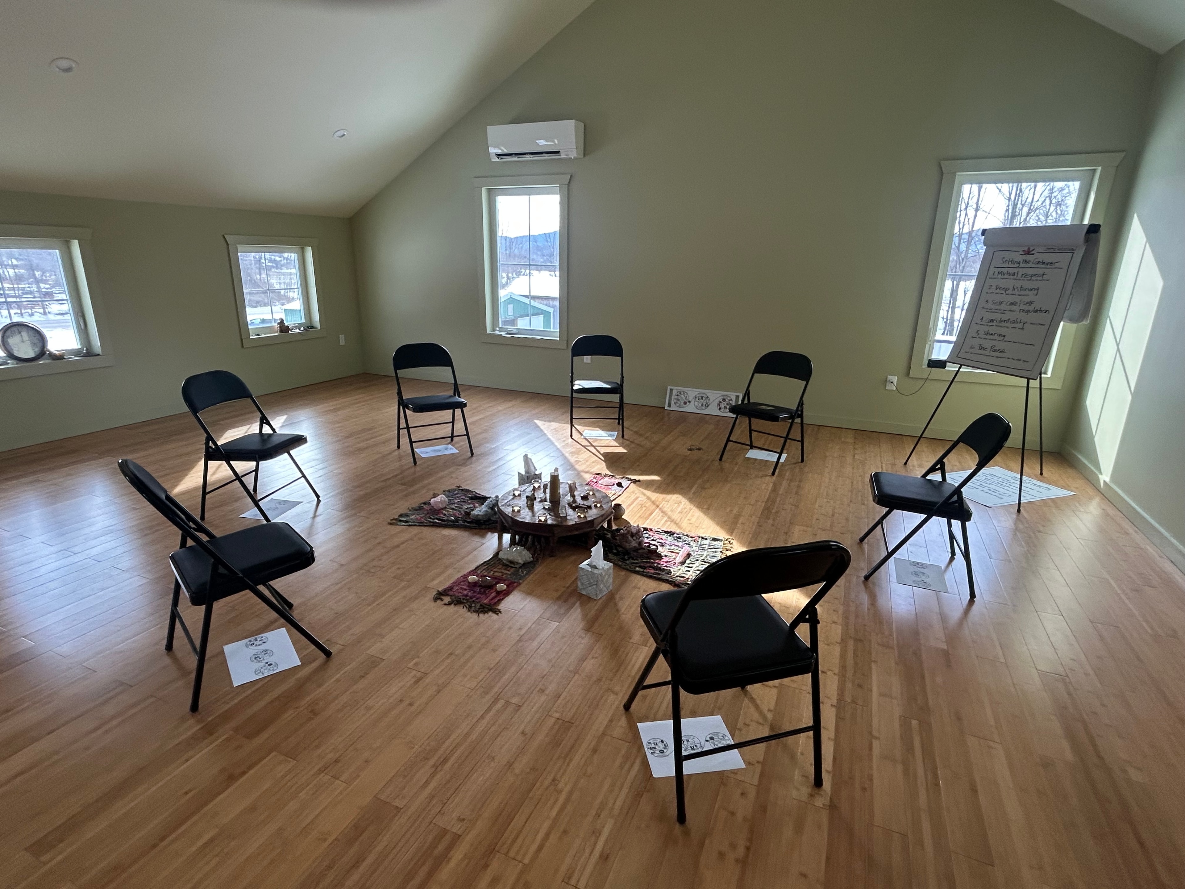 Group gathering space with circle seating
